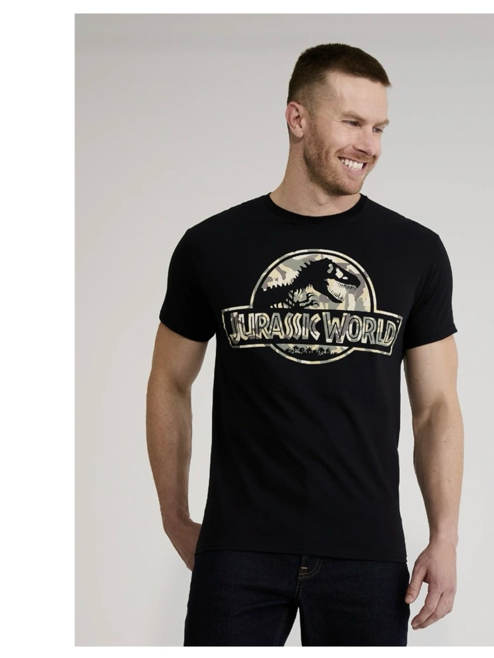 NWT small Jurassic world men’s t shirt 1033